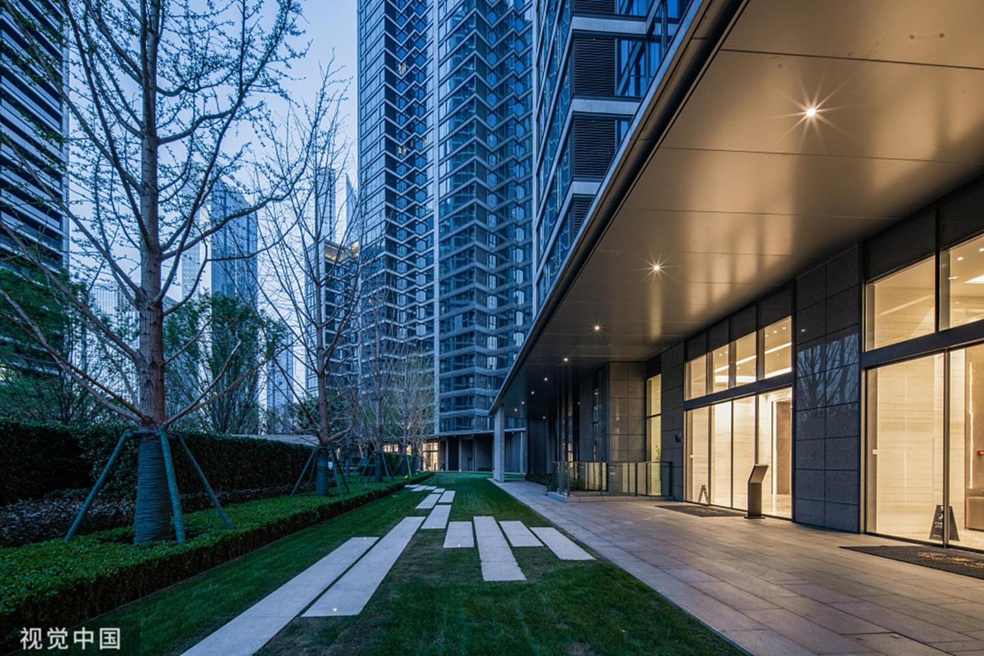Eastern Hub - Zhongshan Park Metro Station 50m, Modern Light Three-bedroom Apartamento *